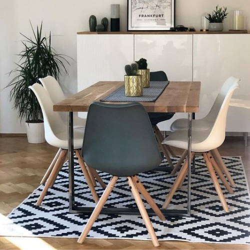 How to Choose Chairs for your Dining Table