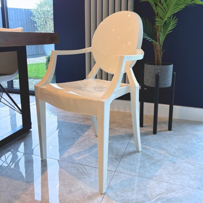 Fusion Living Ivory White Ghost Style Plastic Louis Armchair